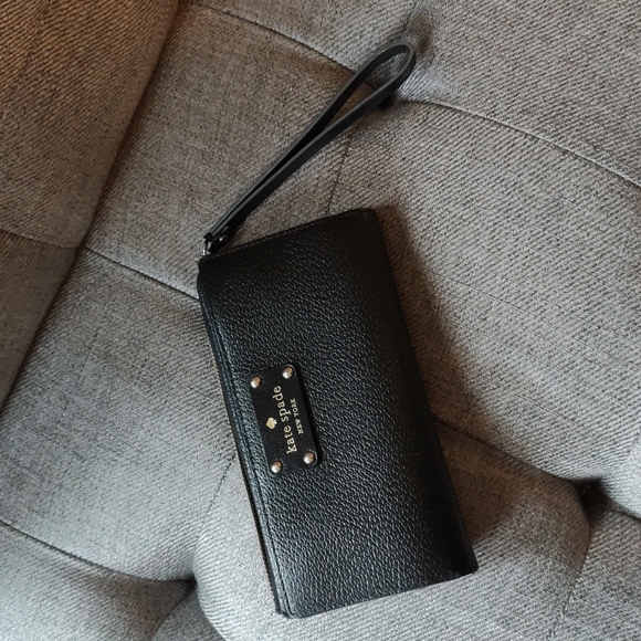 Kate Spade Wristlet Wallet - Picture 1 of 11